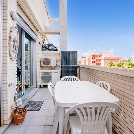 2 Bedroom Cozy In Alicante *